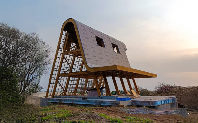MOZZAFFIATO: A hybrid structure combining Glulam and steel