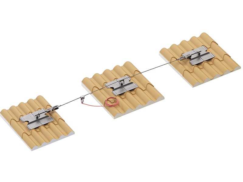 seilsystem-auf-halterungen-für-paneele-in-dachziegelform