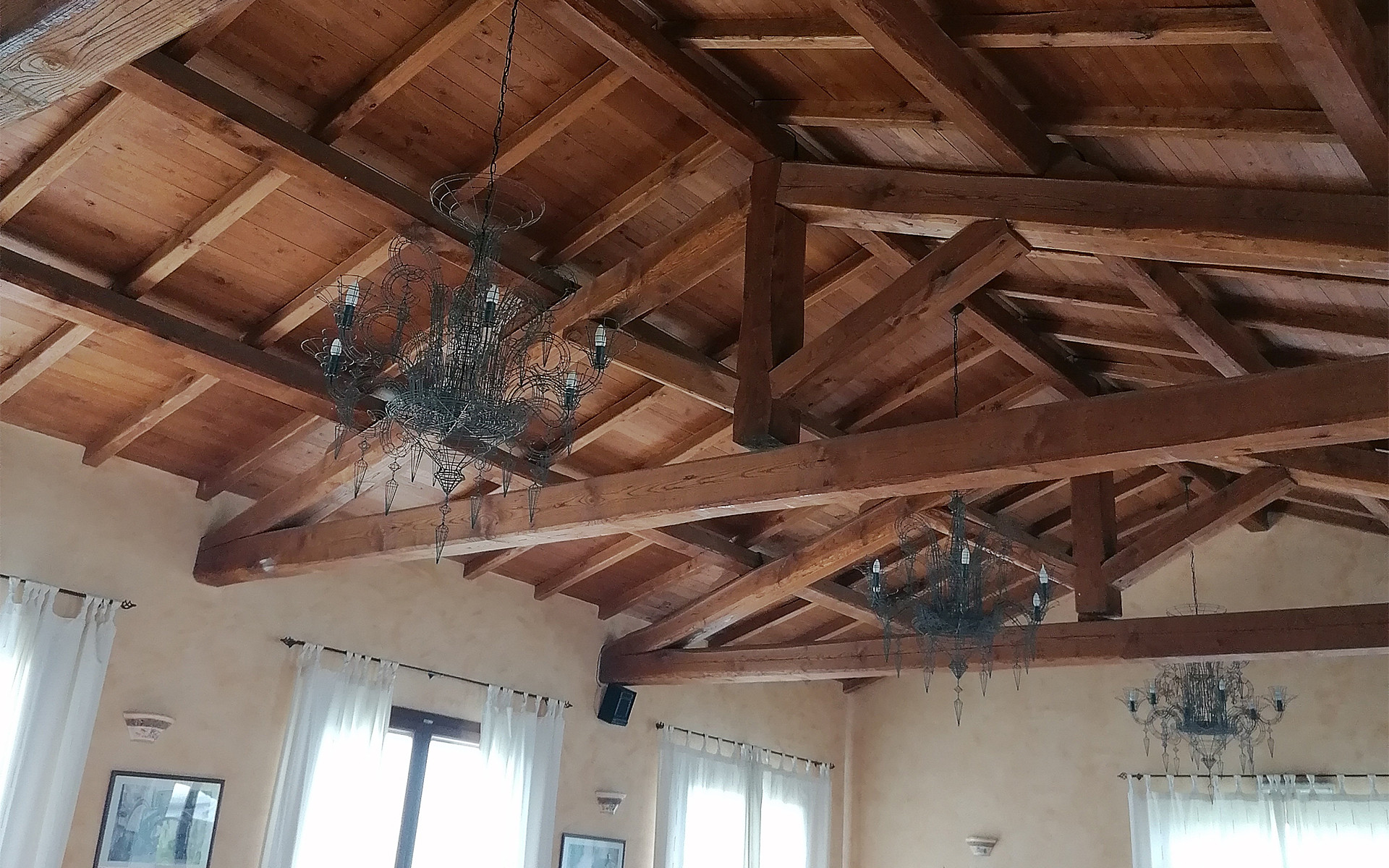 oak roof with screws for hardwood